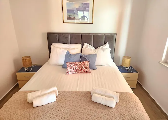Seasalt Apartments