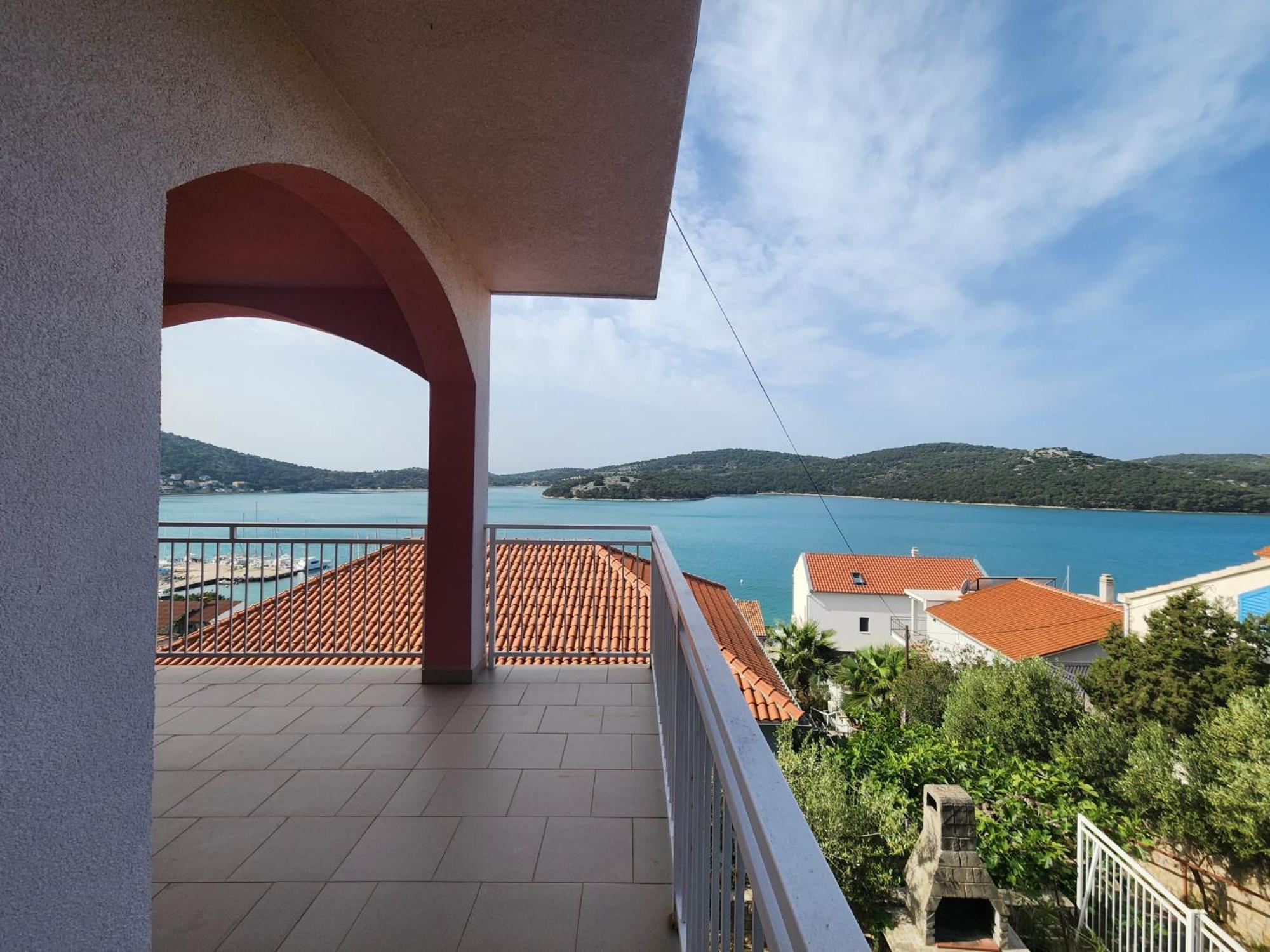 Seasalt Apartment Tisno