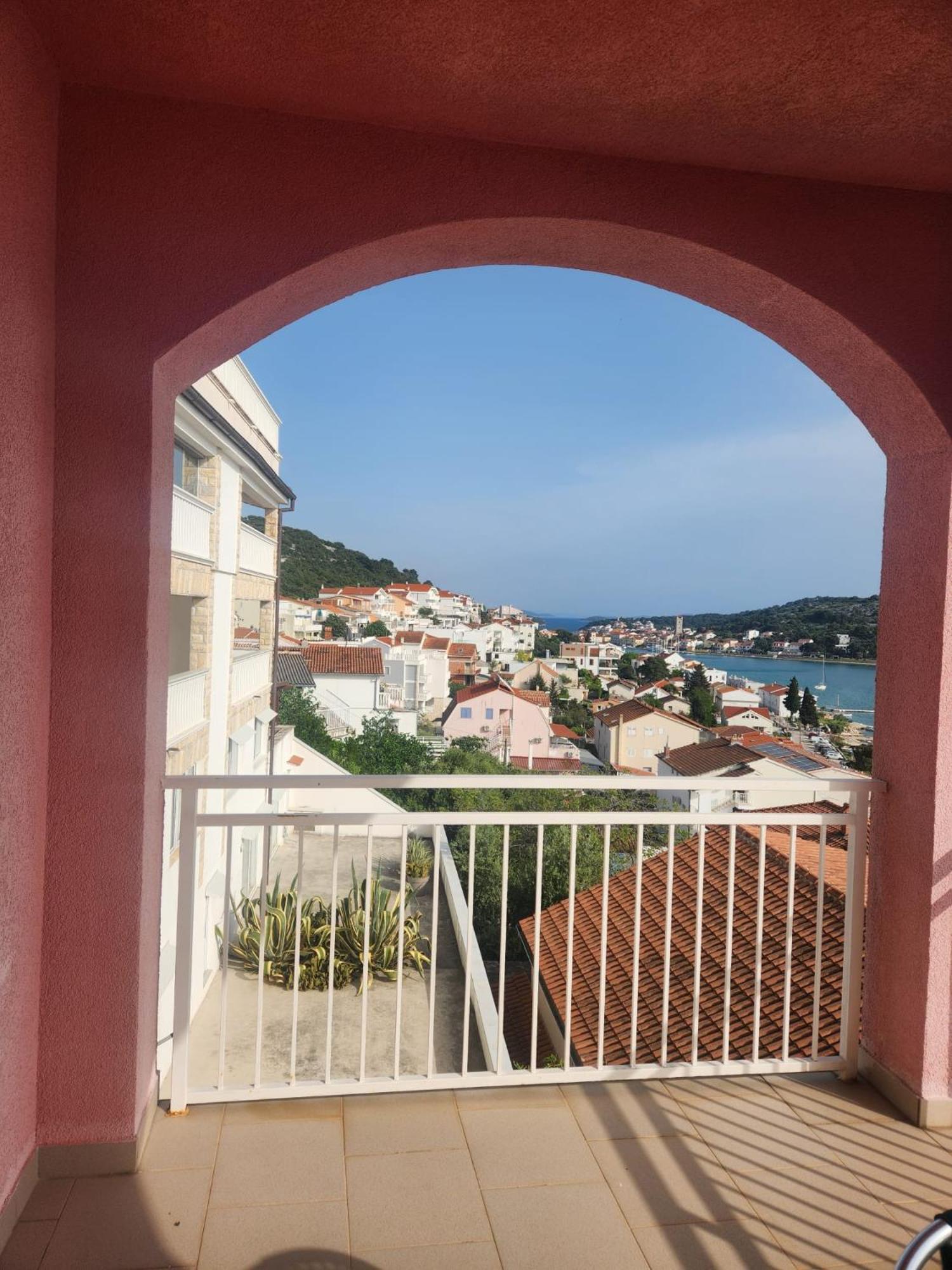 Seasalt Apartment Tisno