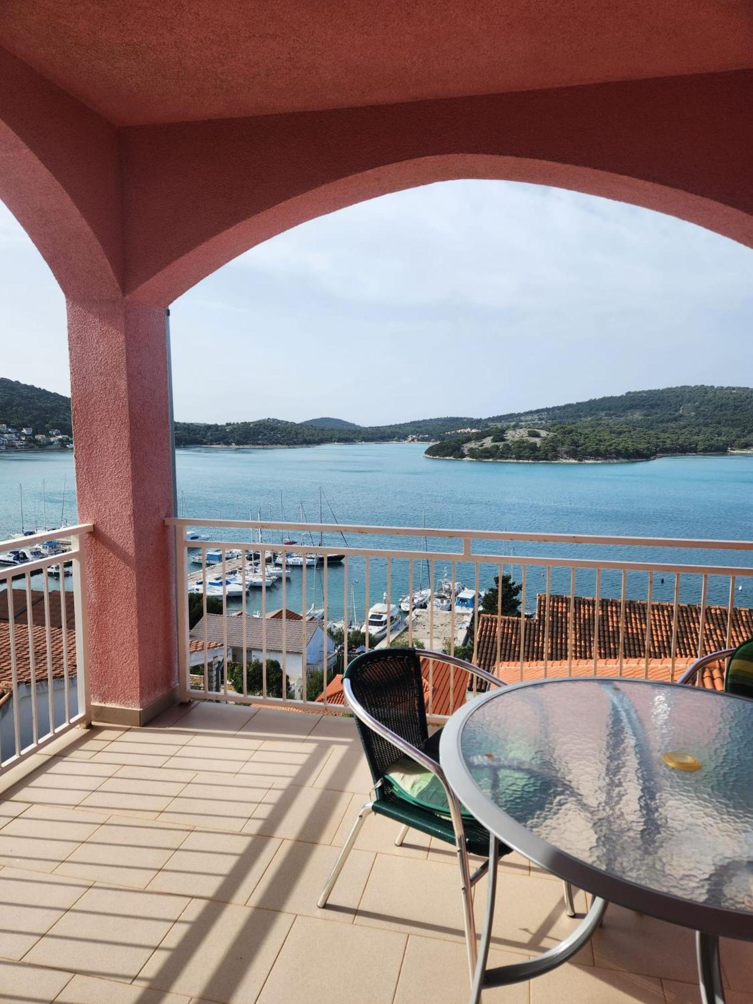 Seasalt Apartment