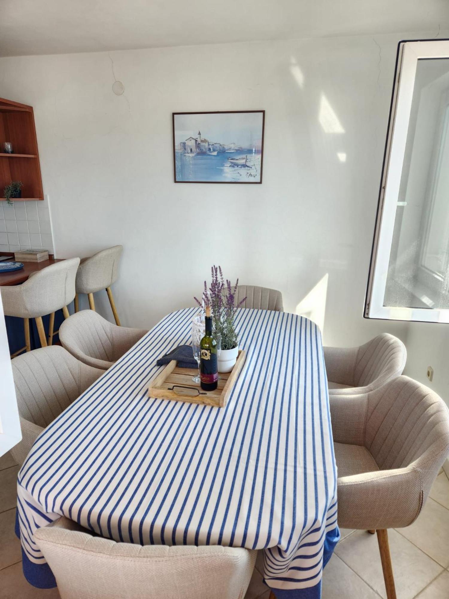 Seasalt Apartment Tisno